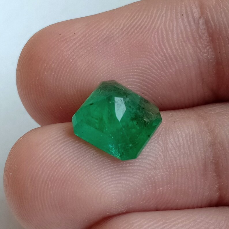 3.70 Ct Vivid Green Emerald Octagon Cut Unheated Untreated Gemstone For Ring