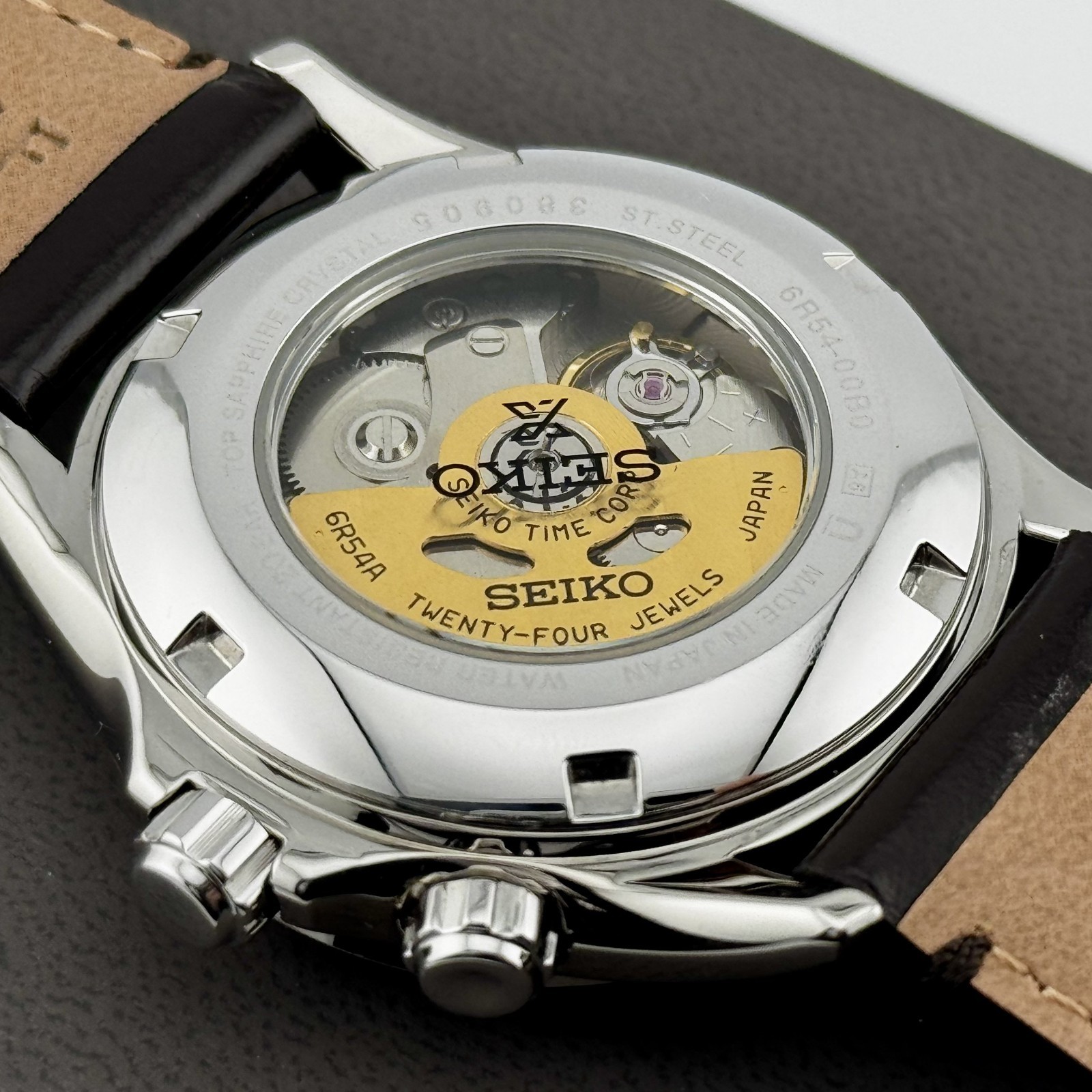 Mint SEIKO PROSPEX Alpinist SBEJ005 GMT Green Dial Brown Leather Compass Watch