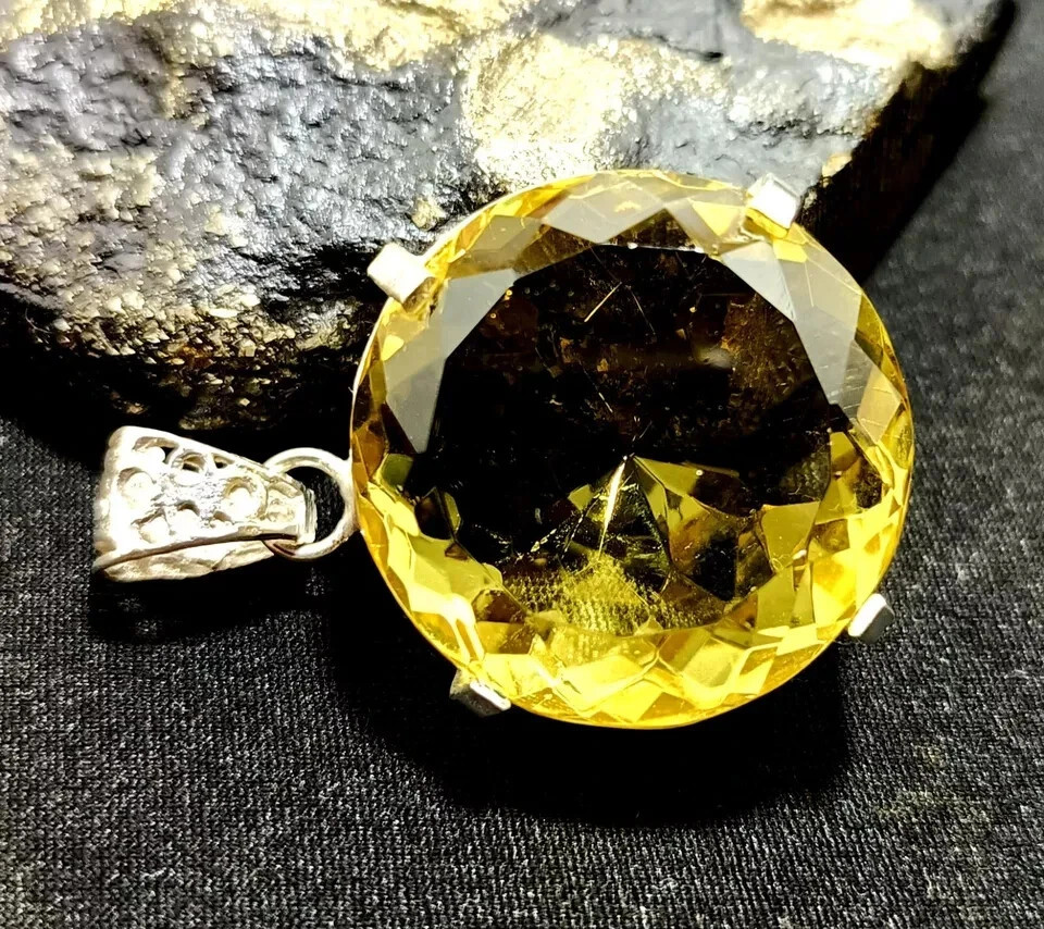 GIE Certified Natural Round Shape 105 Ct Yellow Citrine Pendant Loose Gemstone