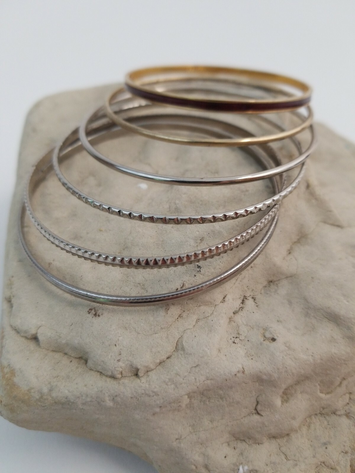 Bracelets Metal 6 Bangles Assorted Shape Size Gold Tones 2 3/4 Inch Diameter