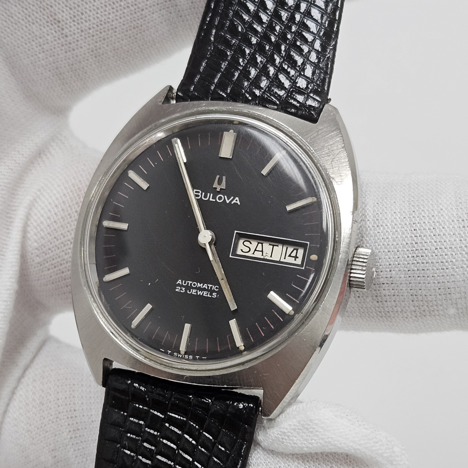 Vintage BULOVA Men’s Automatic Watch 23Jewels Day/date Black Dial Cal 11ANABC