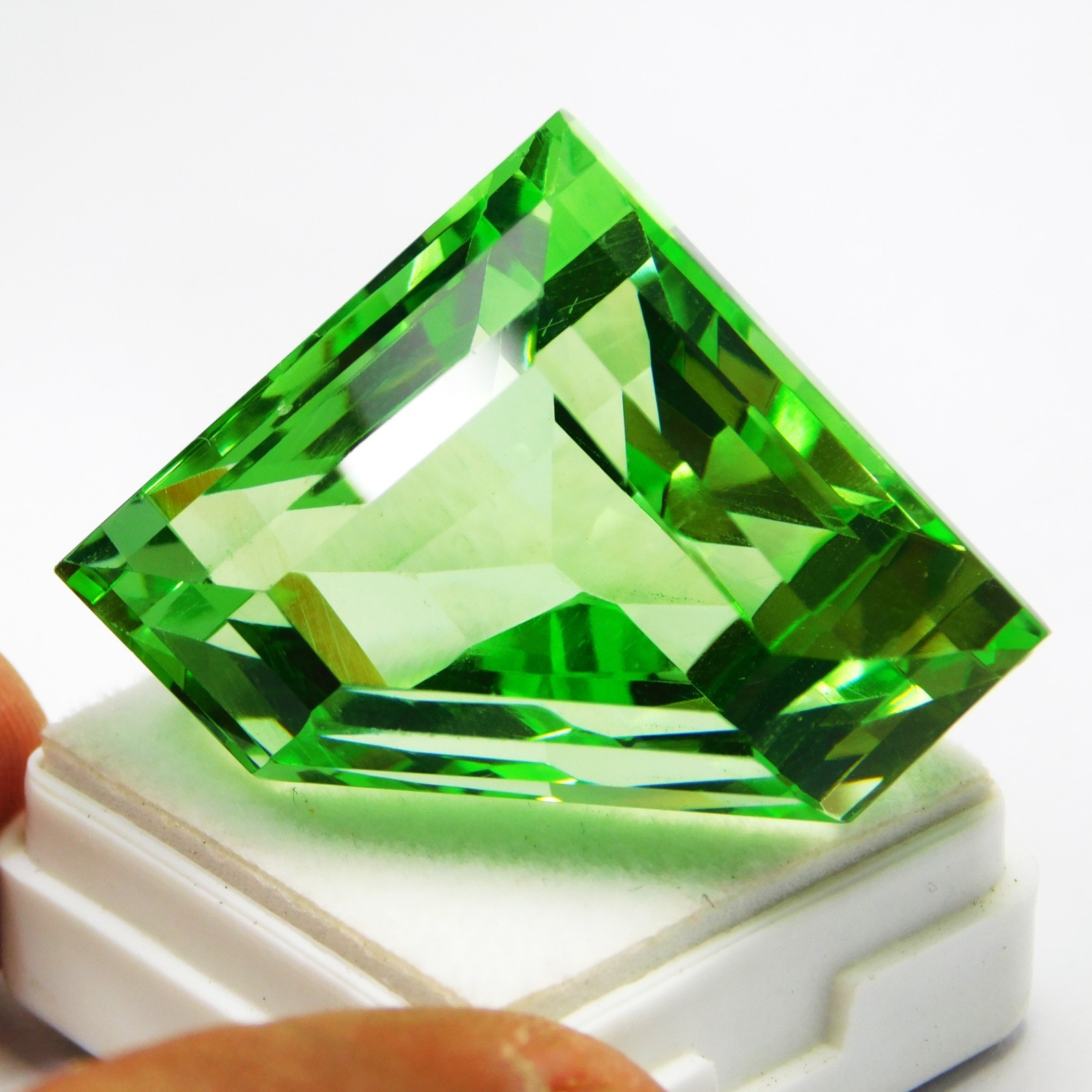 Certified 86.90 Ct Natural Green Tsavorite Garnet Fancy Cut Loose Gemstone
