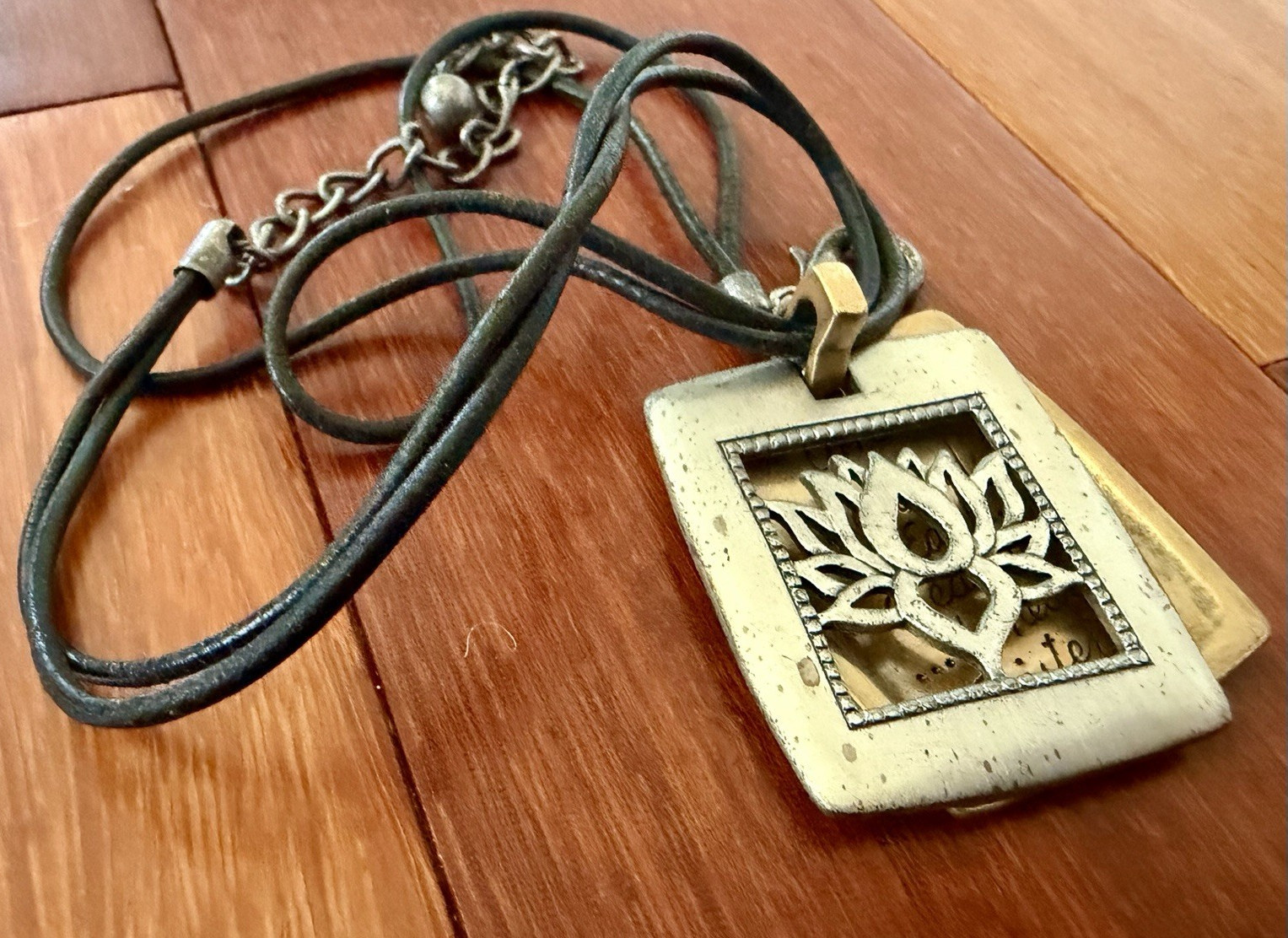 Vintage Chico’s Lotus Silver/Gold Tone Pendant w/ Black Cord Chain Necklace