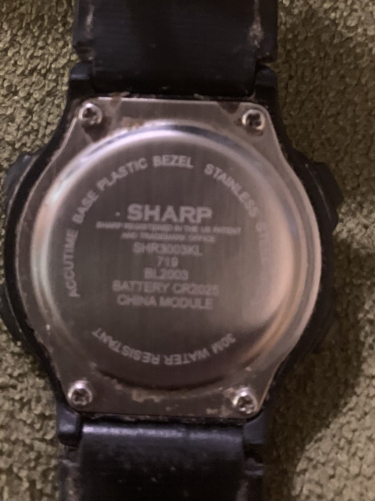 Women’s Sharp Plastic Bezel Watch *Working Condition*