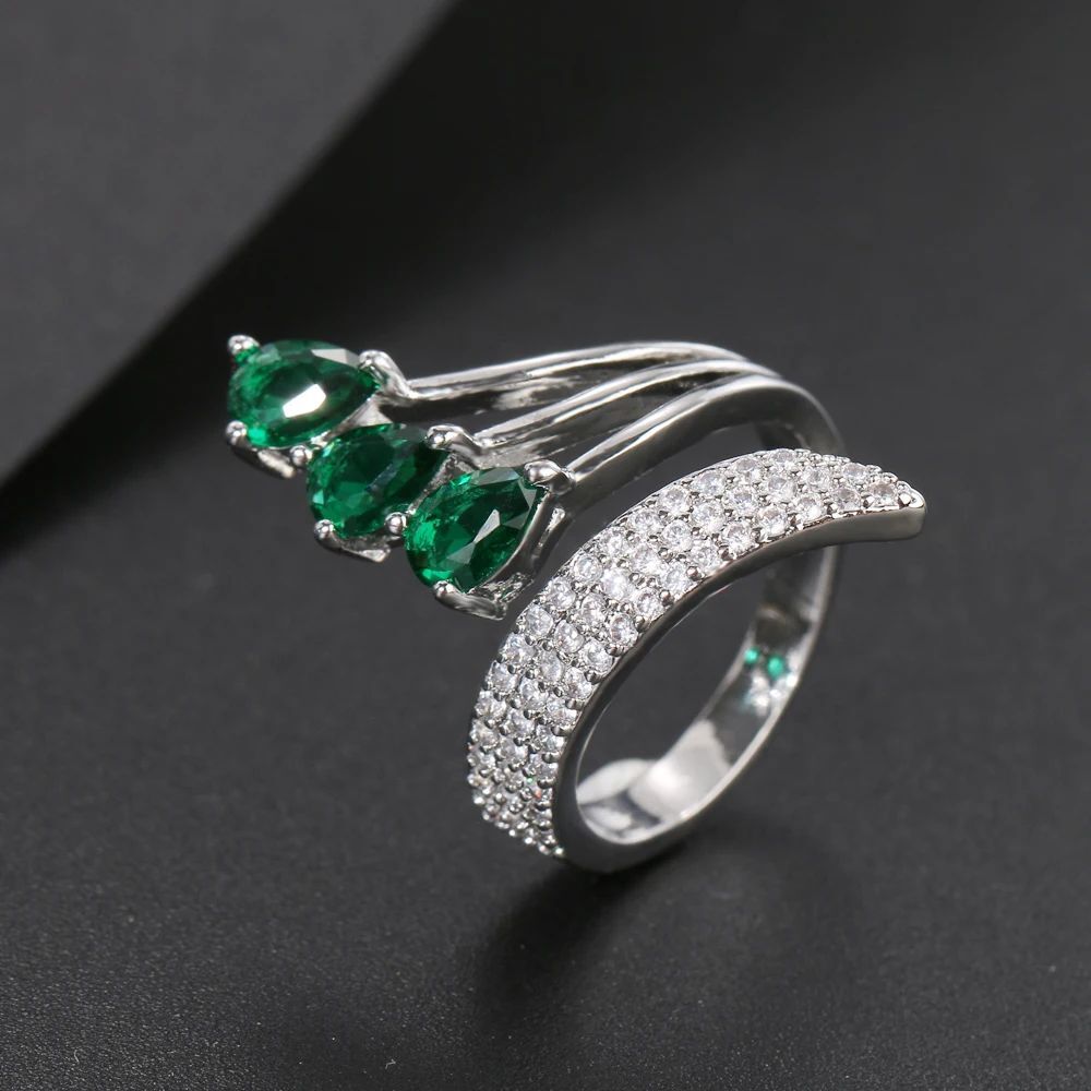 Women Cubic Zirconia Ring Green Crystal Rings Party Lady Engagement Jewelry 1Pc