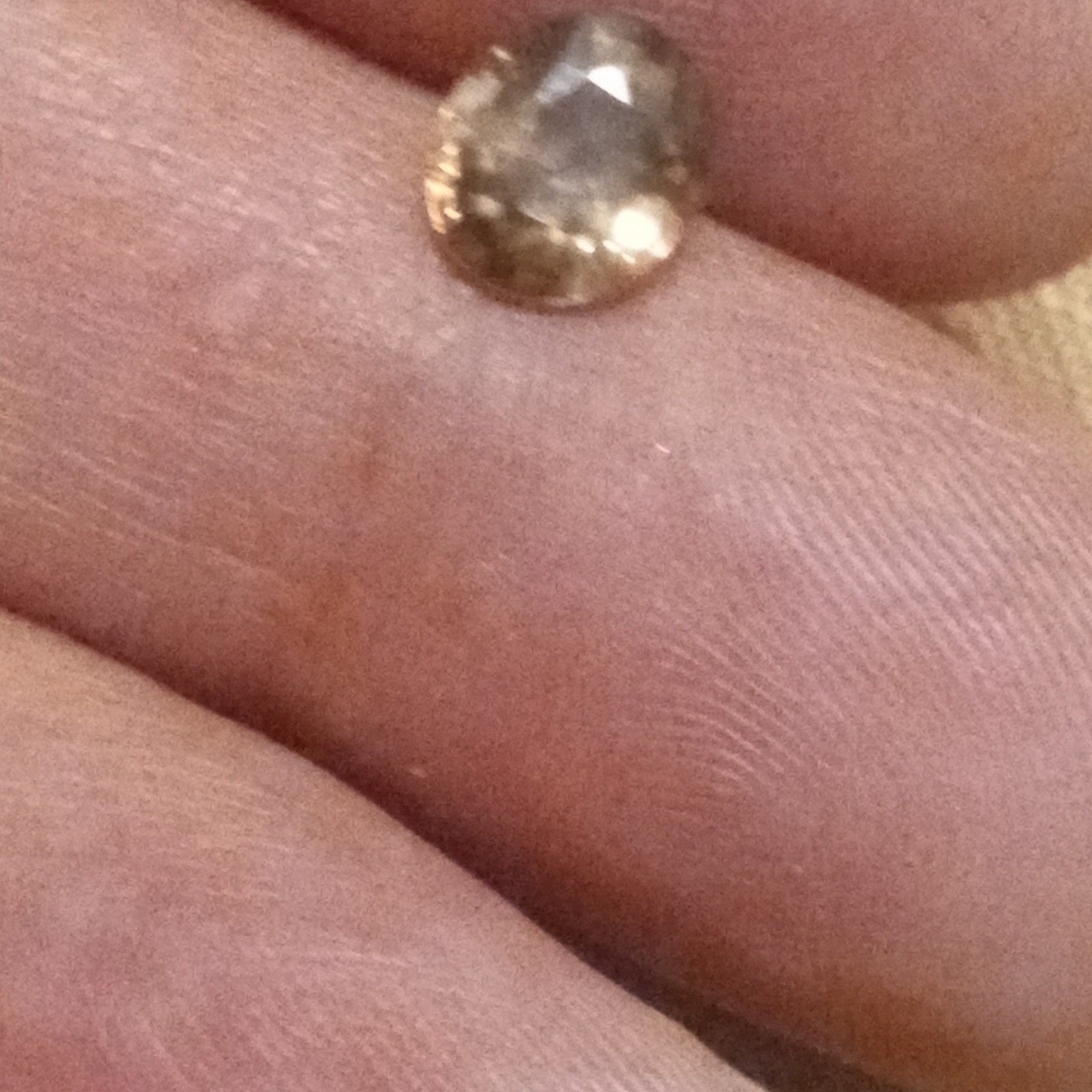 1.83 ct VVS natural champagne zircon oval shaped gorgeous 😍😍