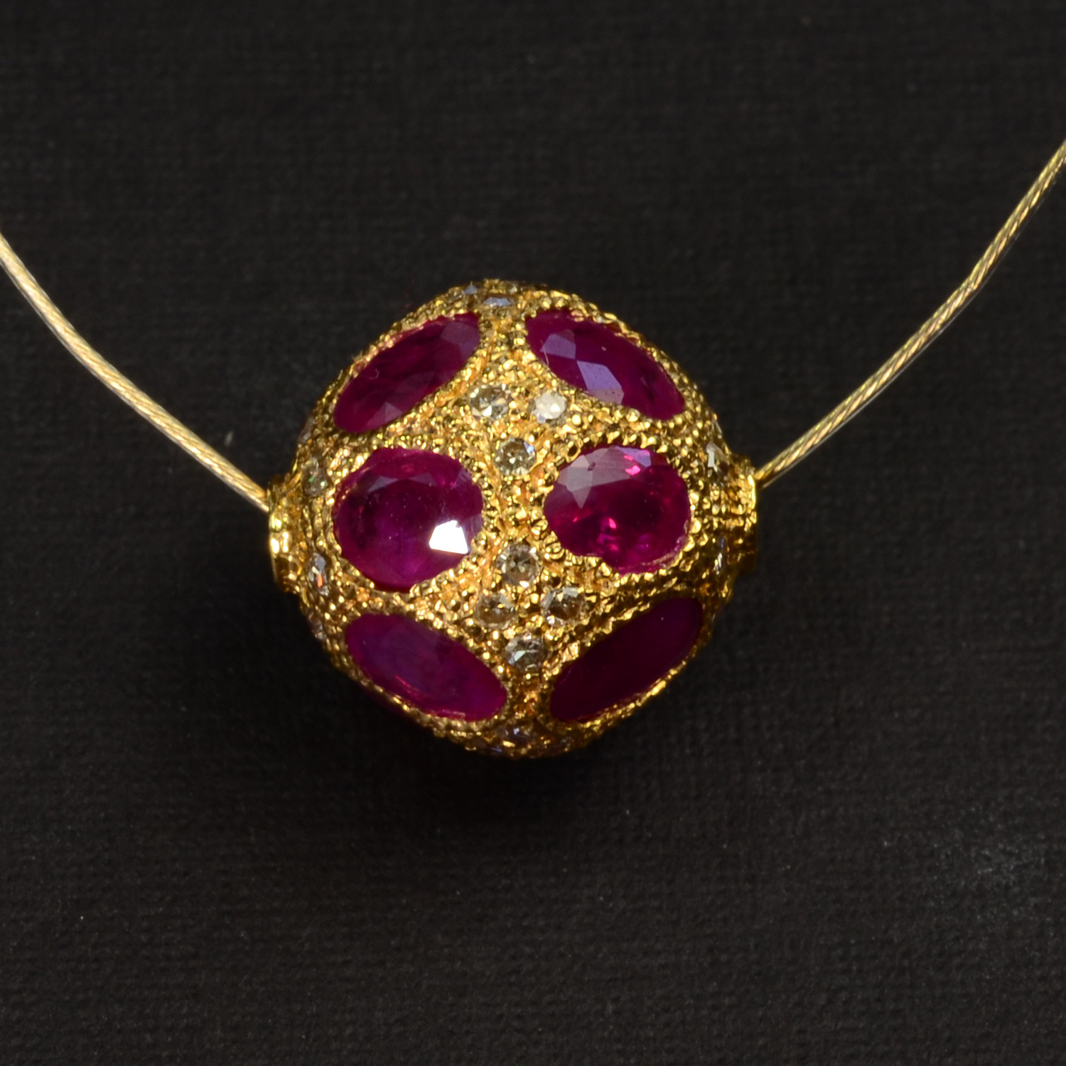 12.3MM 18k Solid Yellow Gold Natural Ruby Champagne Diamond Spacer Pendant Bead