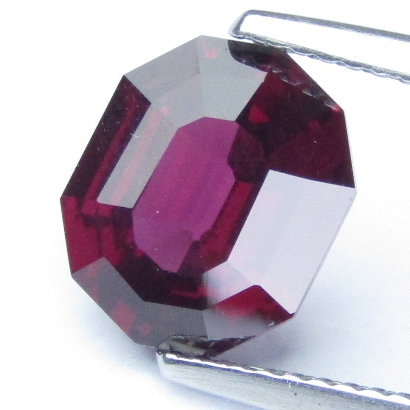 3.56Cts Ravishing Natural Pink Rhodolite Garnet 10.2×8.1mm Fancy Cut Gemstone