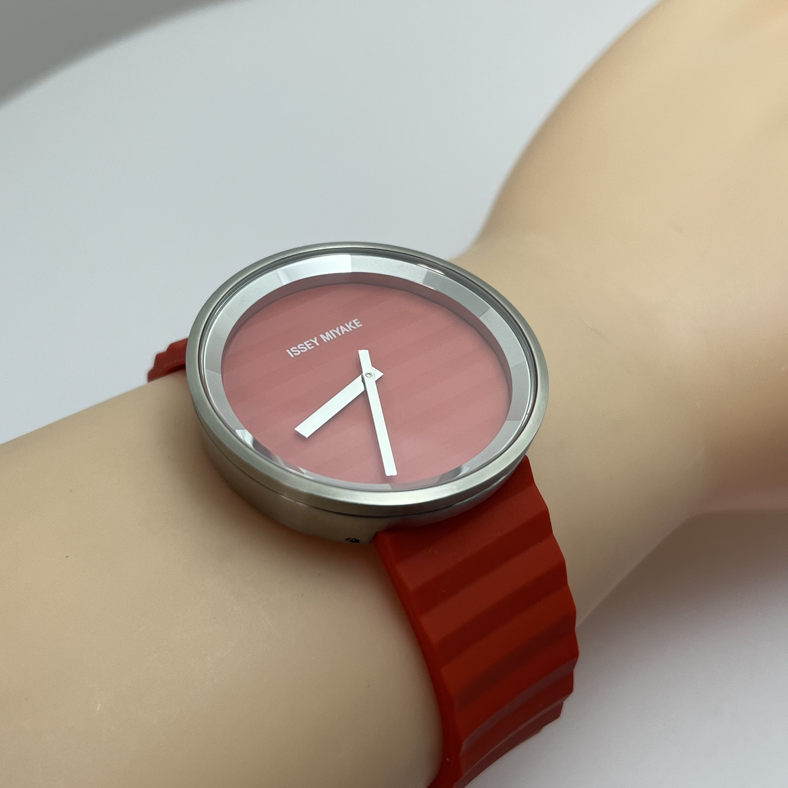 Rare SEIKO ISSEY MIYAKE Jasper Morrison Watch PLEASE Japan Orange Red w/Box#B855