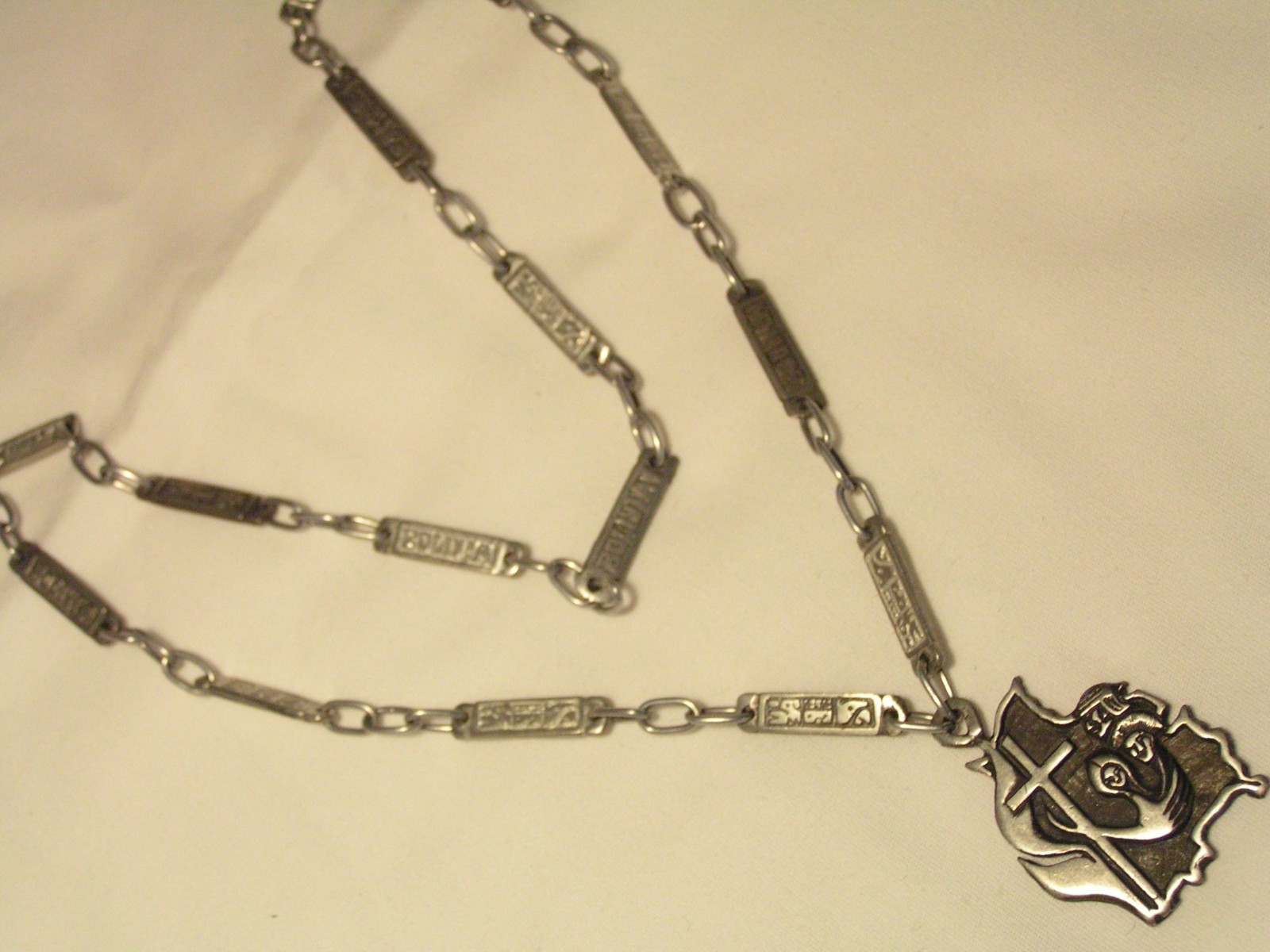…Vintage Unusual Bolivia & Cross Pendant Necklace…
