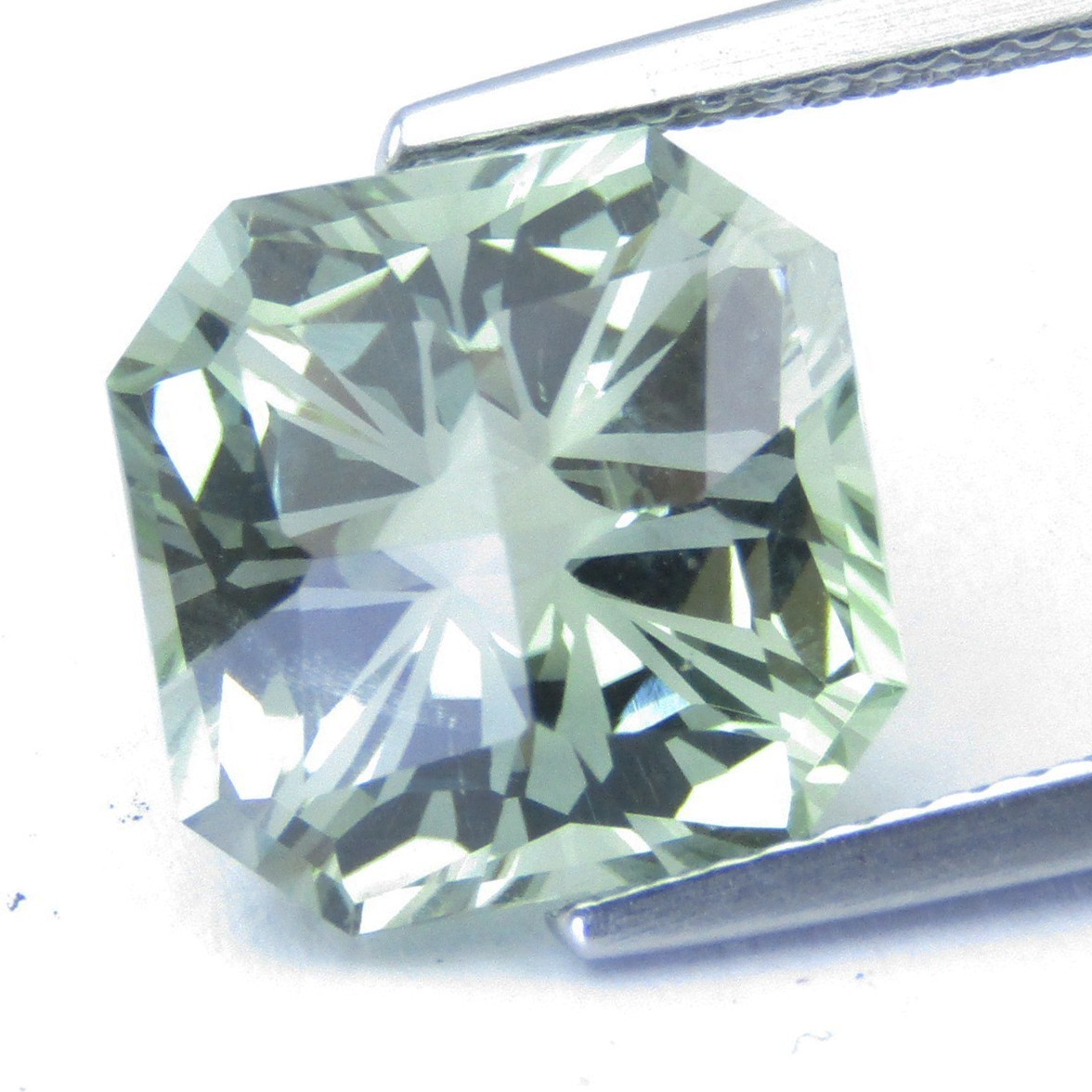 5.67Ct Stunning Natural Green Amethyst (Prasiolite) Radiant Cut 10.8mm