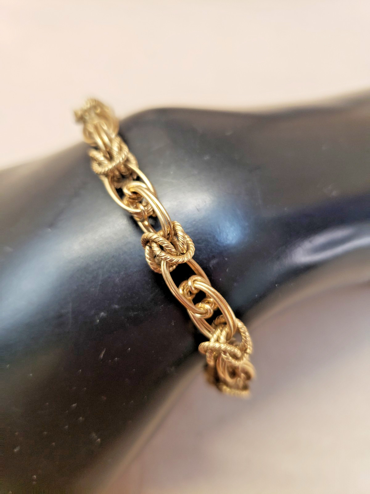 Vintage 12K Gold Filled Textured Oval Link Bracelet Signed J.B. Jacoby Bender