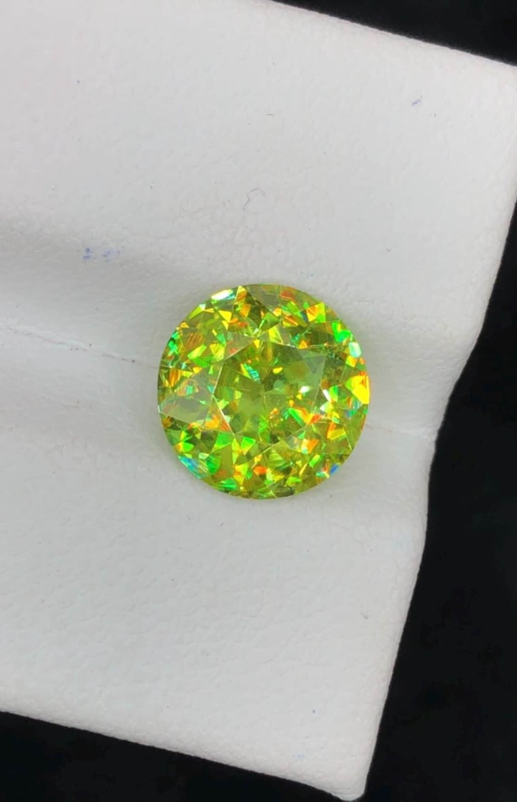 Natural 4.30 Ct Full Fire Sphene Titanite Round Cut Sparkling Pakistan Skardu