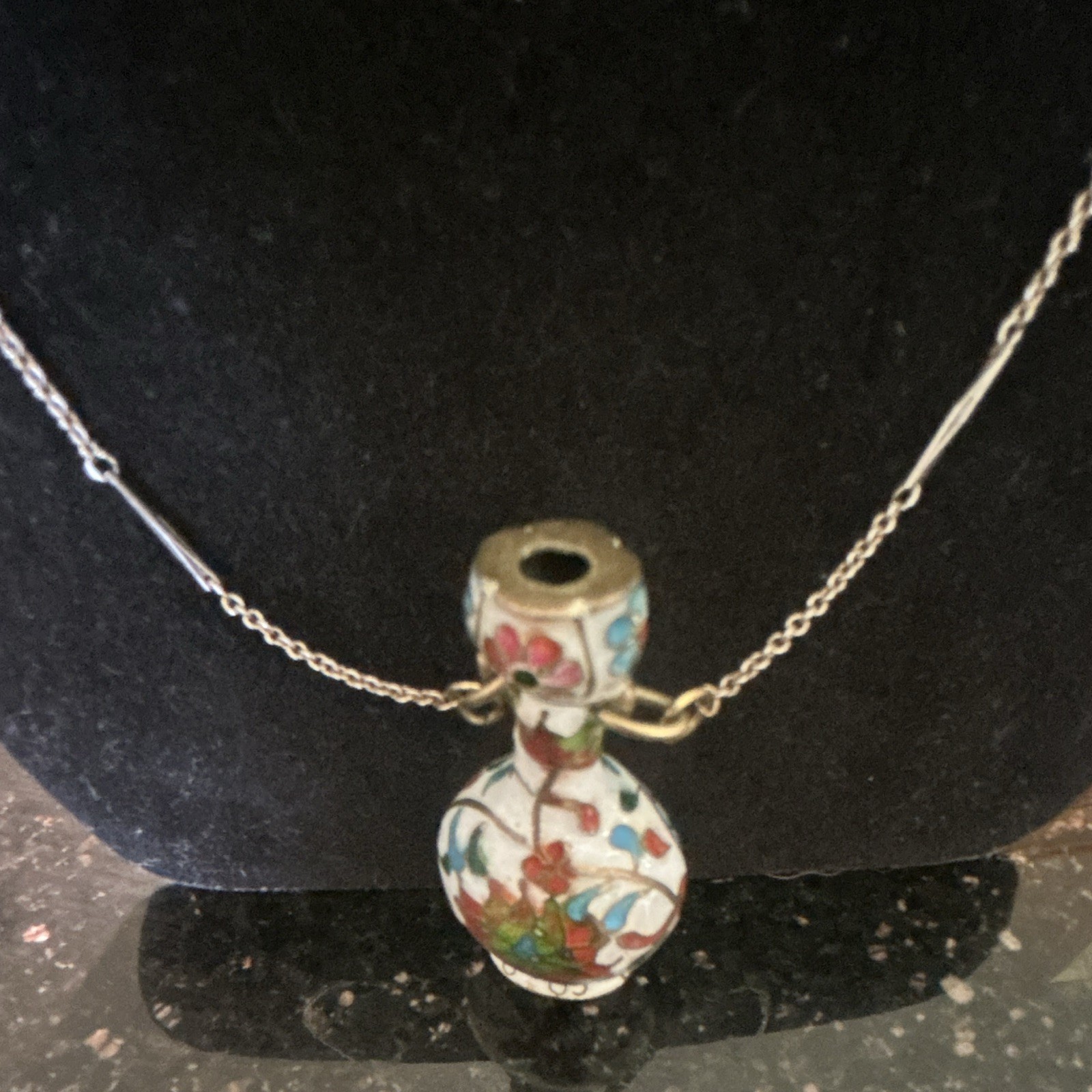 Vintage Cloisonné Floral Pendant Necklace