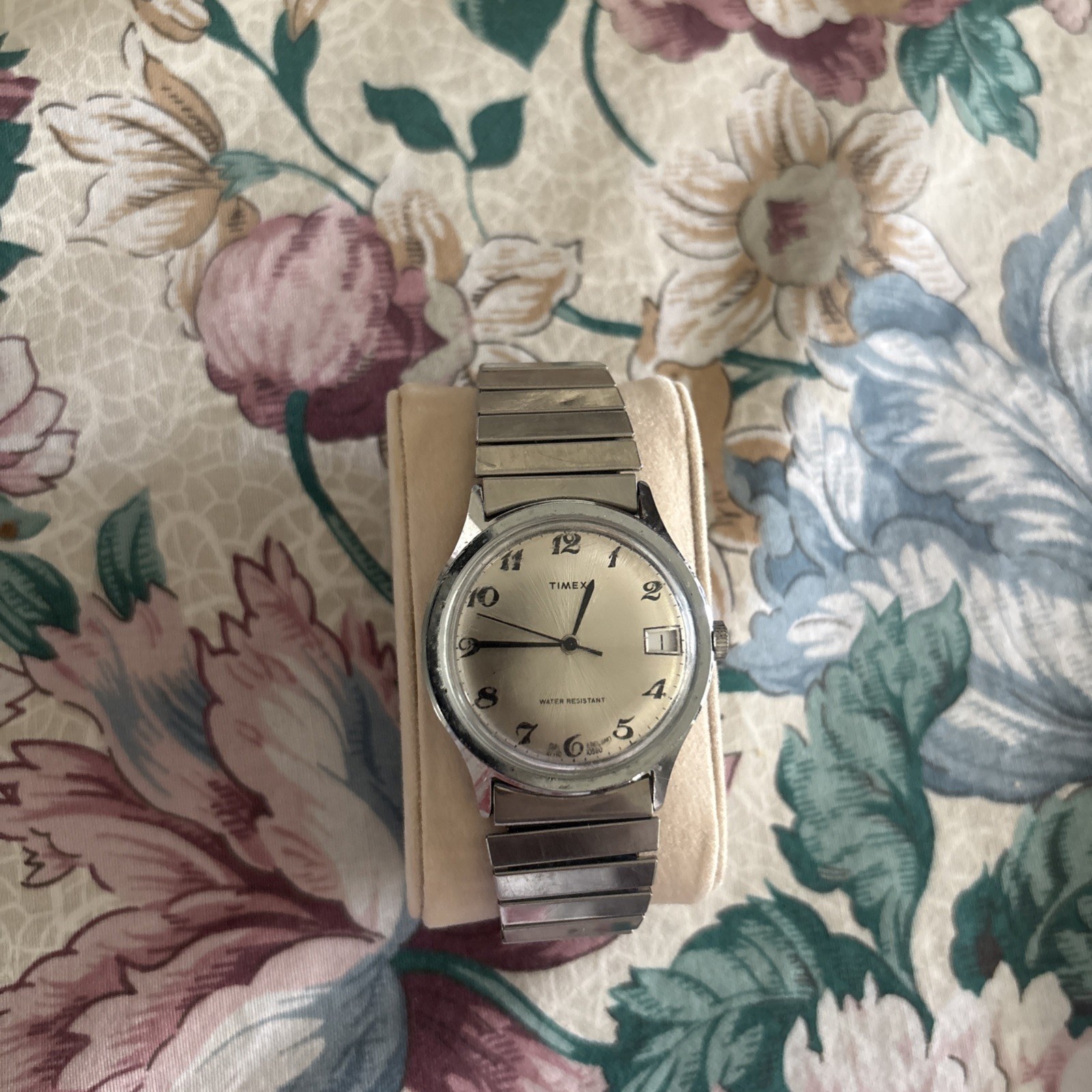 Vintage Timex Marlin Watch Mens 37mm Date Stretch Band Manual Wind 27710-10580