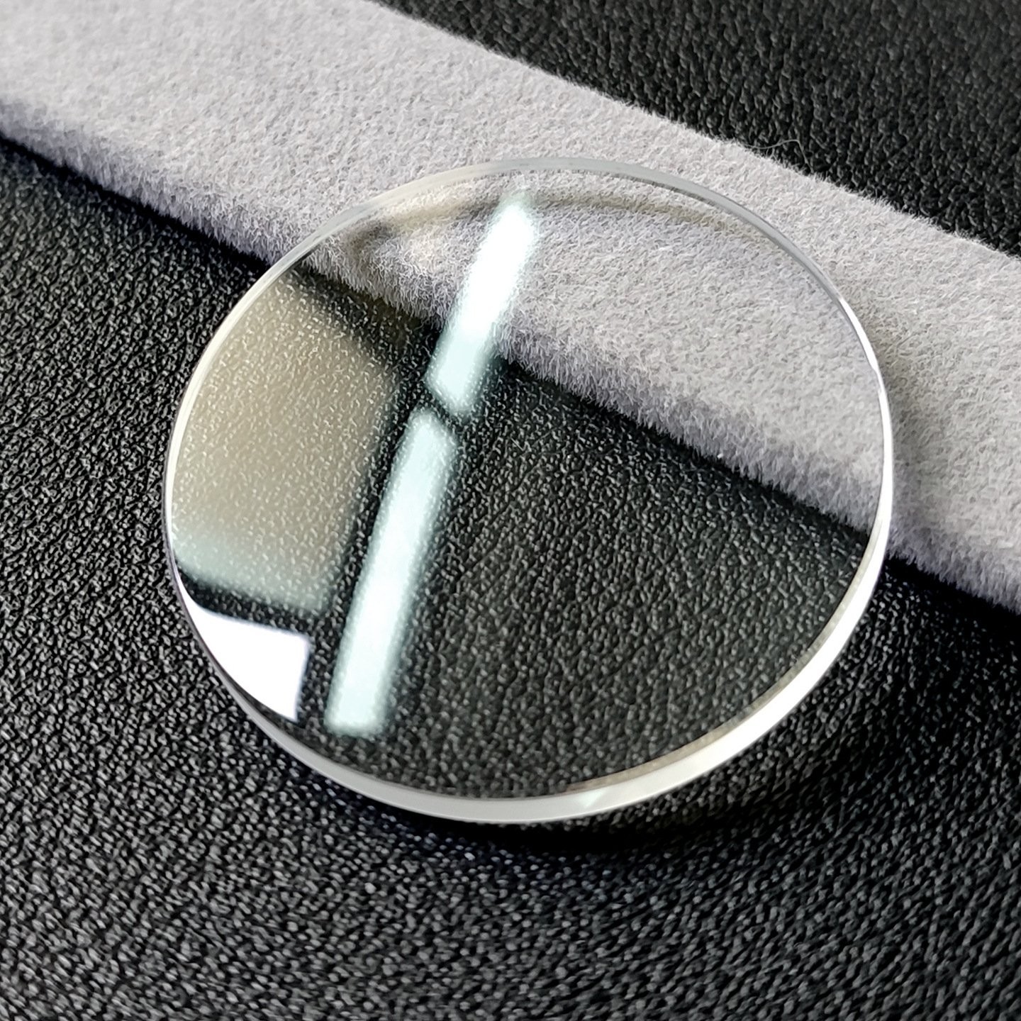 1.0-3.5mm Thick Single Dome Mineral Glass Watch Crystal 18-45mm Watch Repair