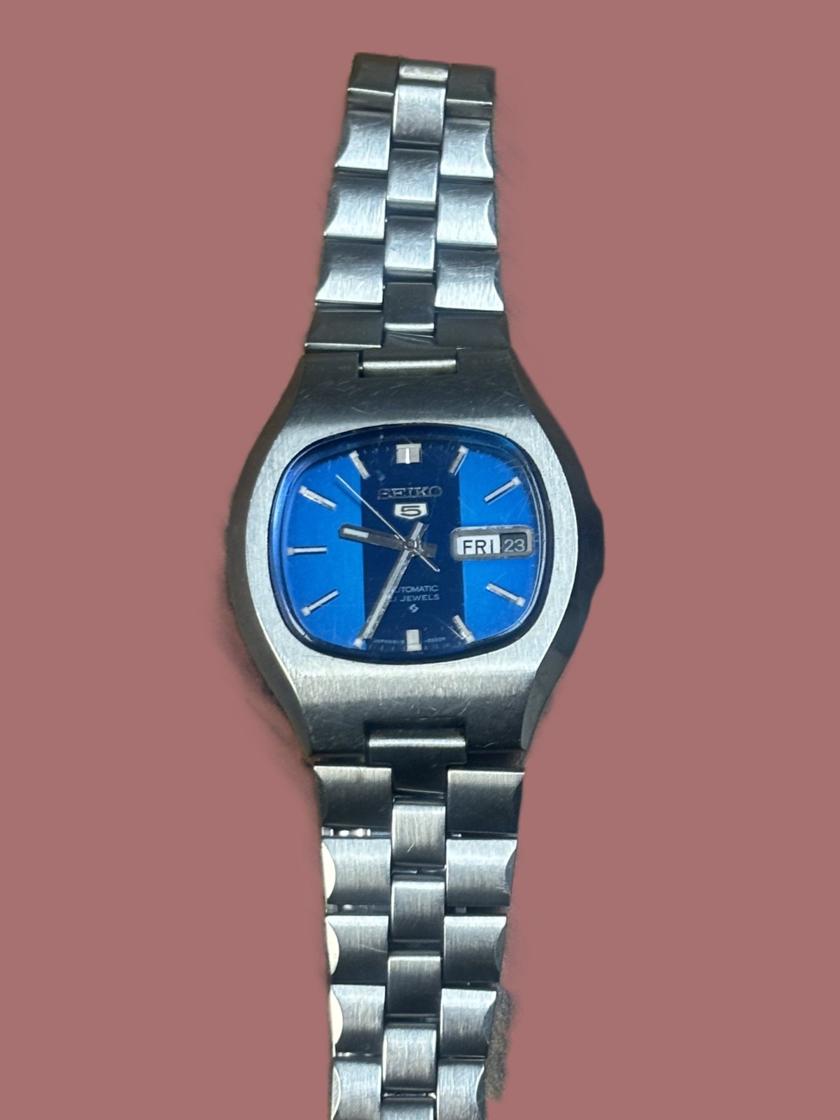 Vintage 1976 Seiko 5 “TV Screen” 6119-5490 – Rare Blue Double-Shade Dial