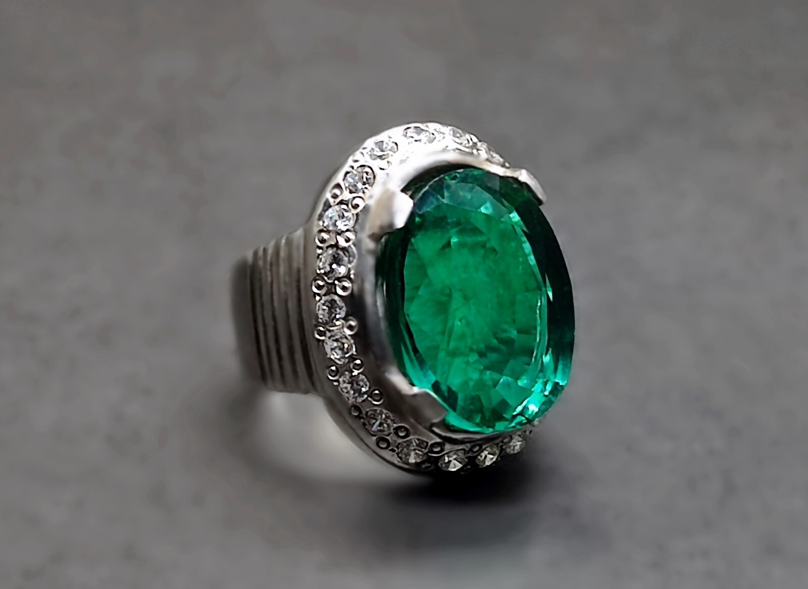16 Carat Lab Created Deep Green Emerald Sterling Silver 925 Handmade Mens Ring