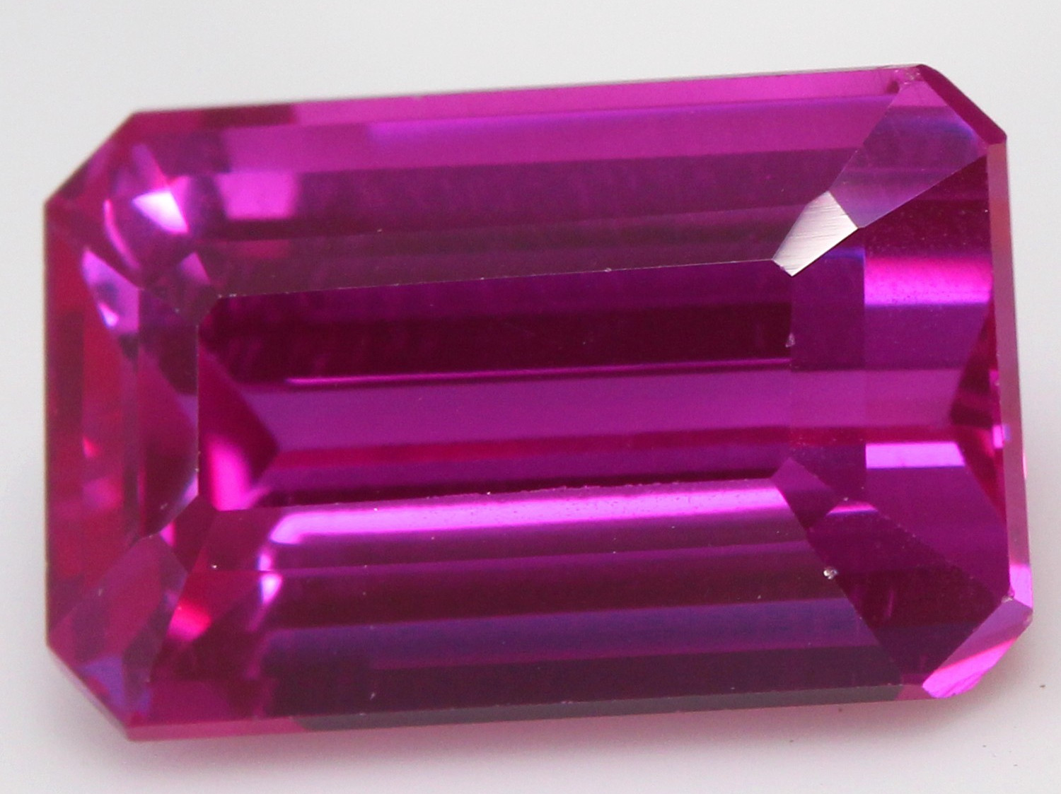 Natural 21.25 Ct Certified Utah Red Beryl Bixbite 18×12 MM Emerald Gemstones