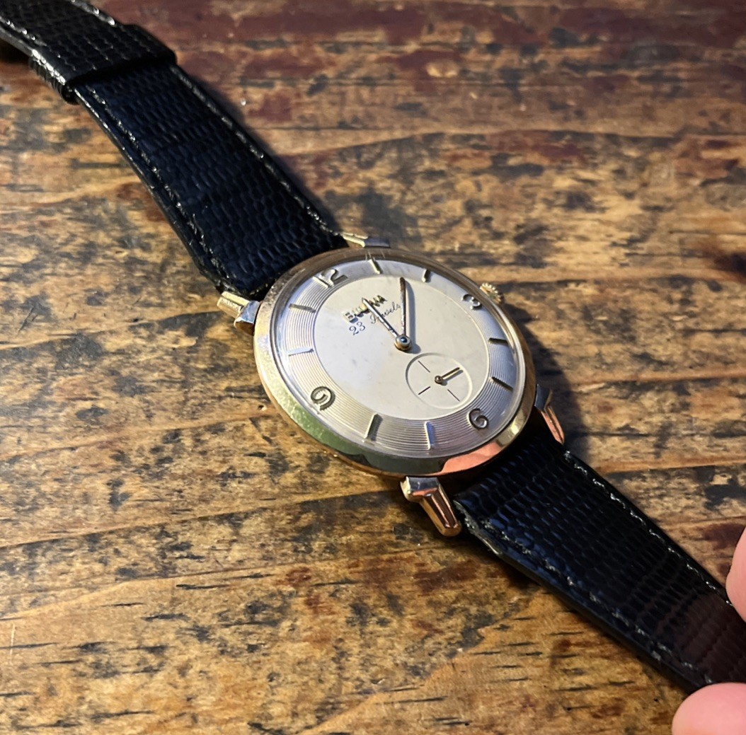 Bulova Men’s Fancy Lug Dress Watch 23 Jewels, Vintage