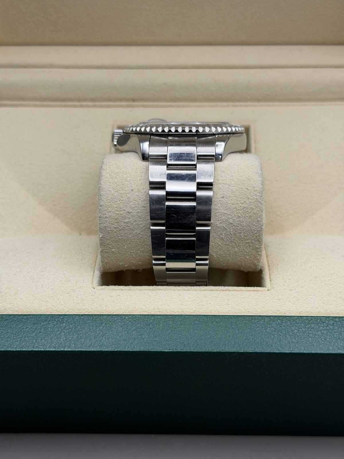 Rolex Yacht-Master 16622 Rhodium Dial Platinum Steel 40mm Men’s Watch