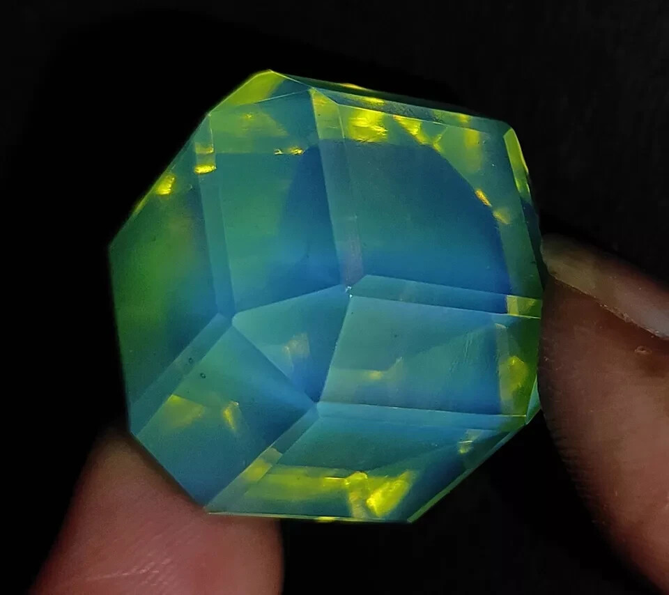 Green Opal Cube Welo Australian Certified Untreated Natural 121.85 Ct Gemstone