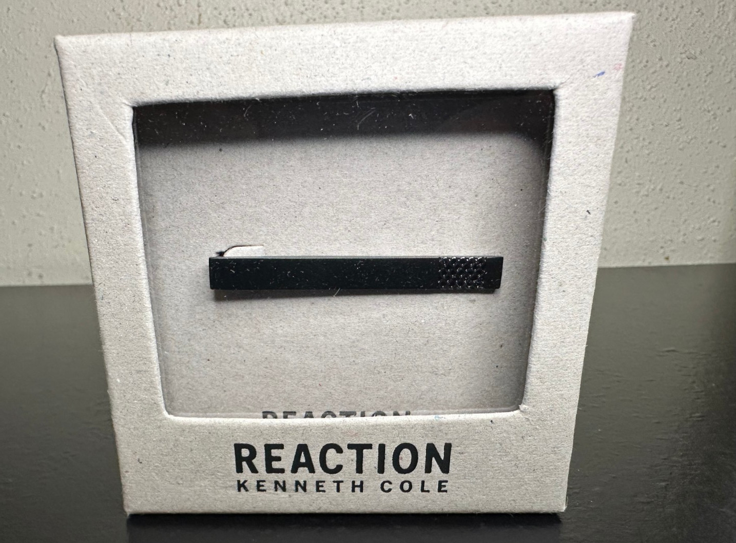 NEW Men’s KENNETH COLE REACTION TIE BAR/CLIP Black Gray Dress Shirt Suit IN BOX
