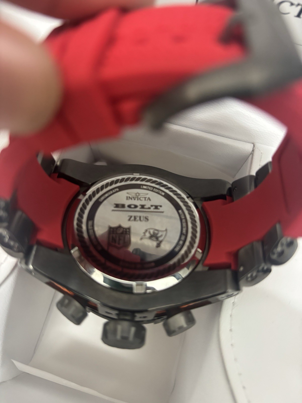 Invicta Chronograph NFL – Tampa Bay Buccaneers 41440 Men’s Watch PLEASE READ