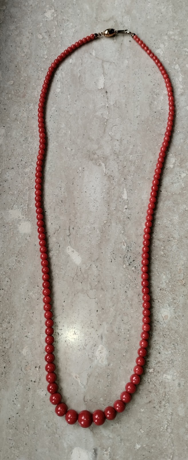 Mediterranean Coral Necklace Sardinia Gold Clasp 750 Corallium rubrum
