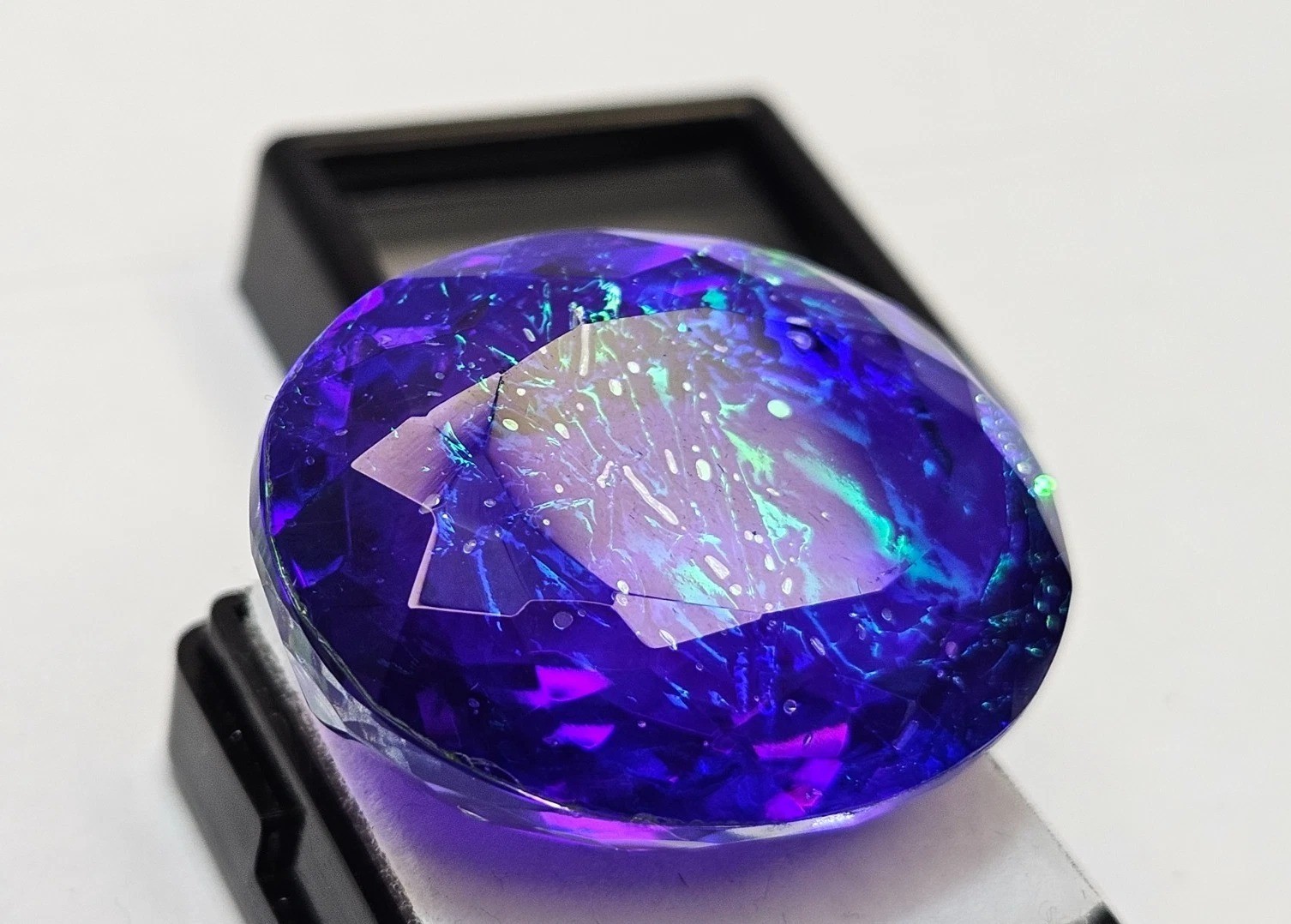 Fire Opal Monarch Oval Cut 79+ Ct Natural VVS Loose Gemstone EGL Certified