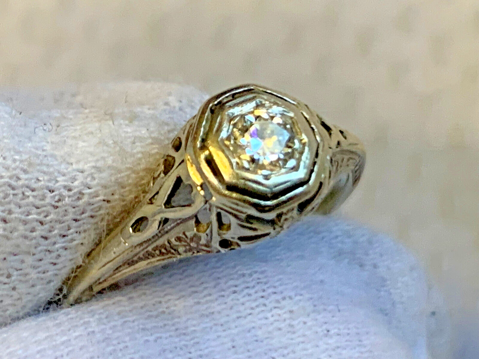 Vtg 18k White Gold Ring 2.29g Fine Jewelry Size 8 Band Clear Round Stone Bezel