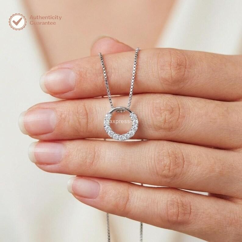 14K White Gold 18” Chain Natural GH/SI Diamond Proposal Circle Shape Pendant