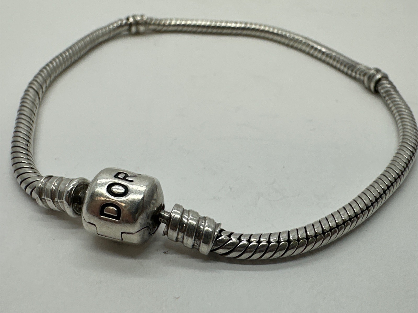 Genuine Pandora Silver Barrel Clasp Moments Bracelet 590702HV Size 8