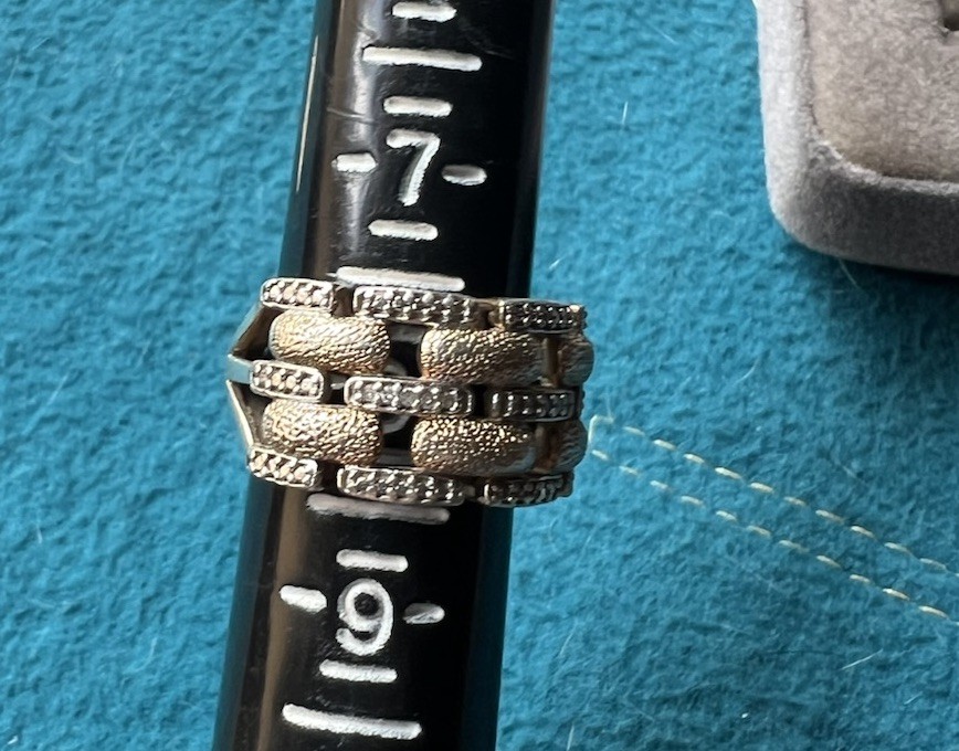 Vintage Sterling Silver Heng Ngai HN with Crystal Rhinestones Ring Size-8.5 D24