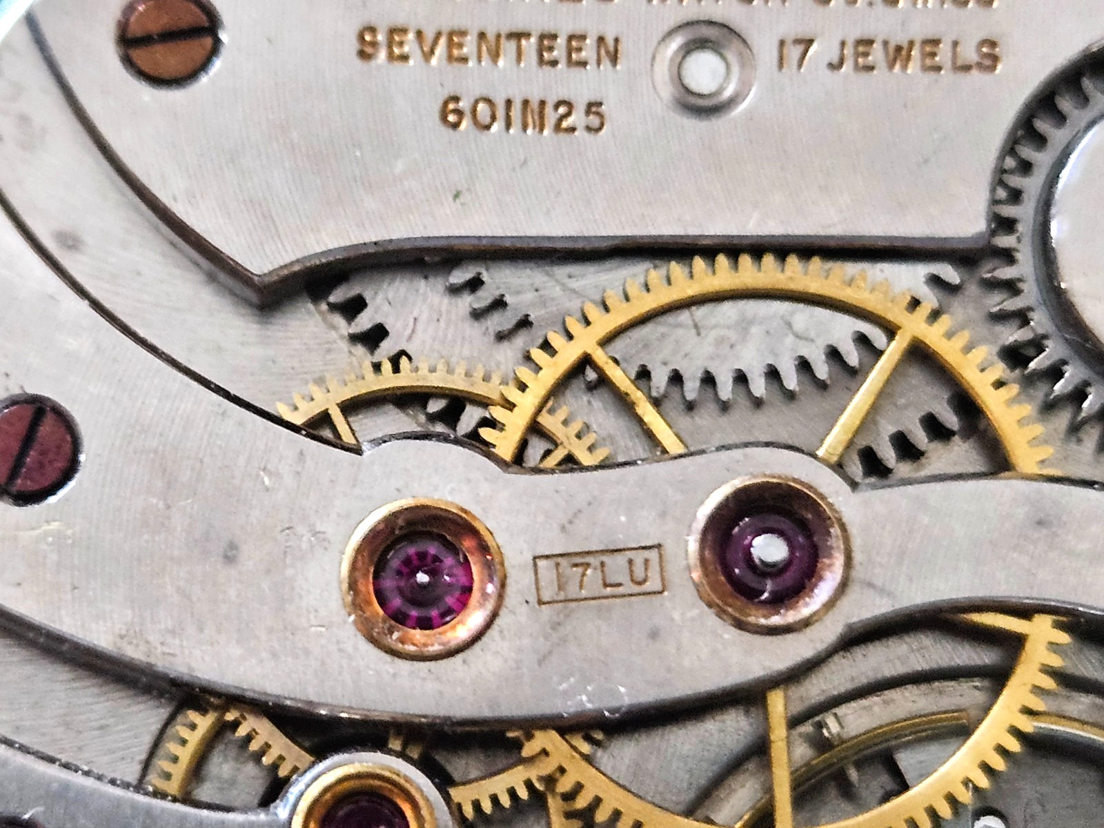 LONGINES 17LU 17.95M 17J Watch Movement (REMOVED FROM GOLD CASE/BALANCE RUNS) 66