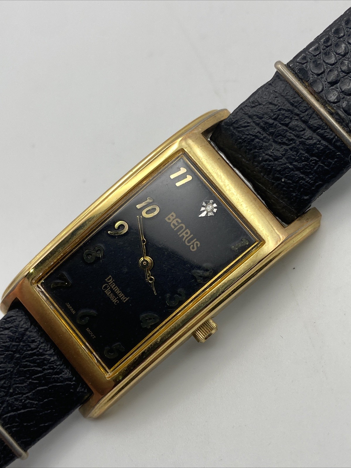 Men’s Black Dial Benrus Quartz Diamond Classic Curved Case Watch New Battery