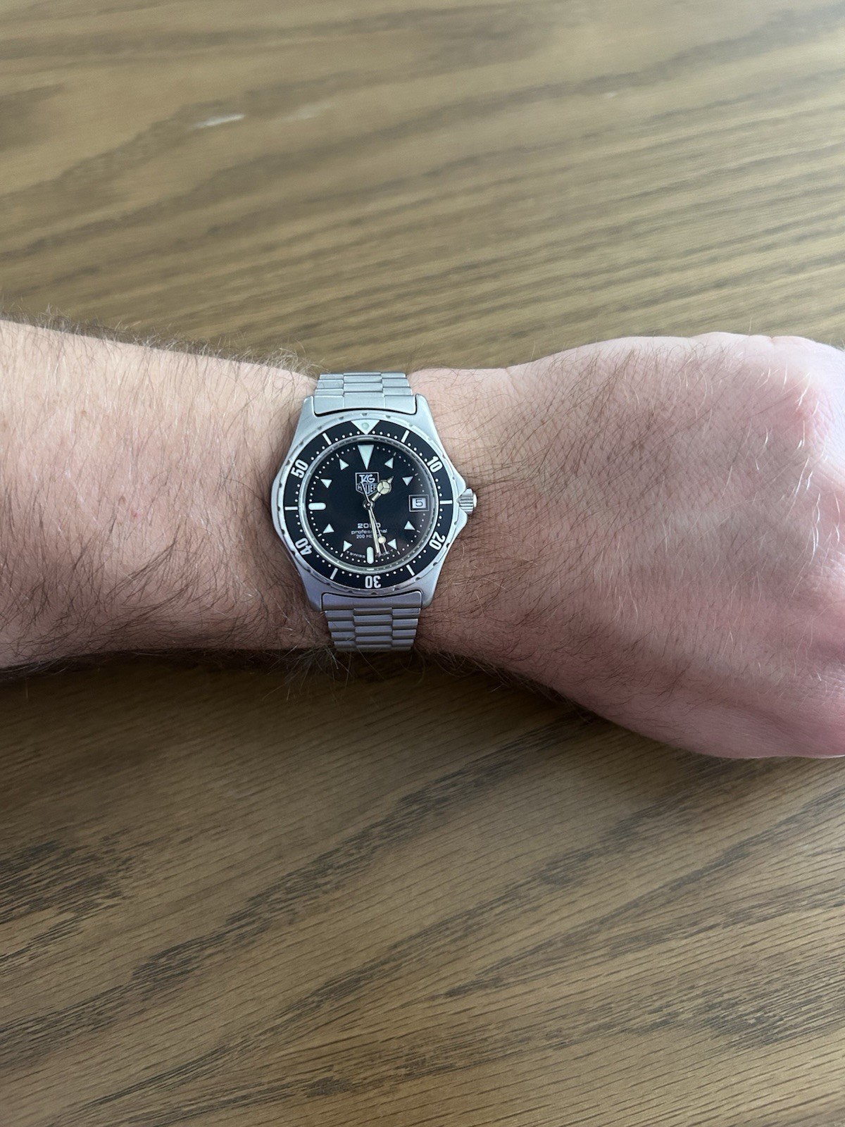 TAG Heuer 2000 Diver Quartz 37mm Black Dial 200m SS Bracelet Date