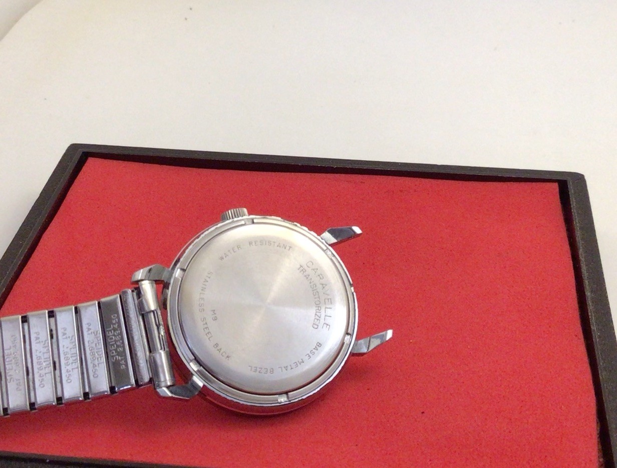 Vintage CARAVELLE AUTOMATIC Cal. 11OKACD, 17J, M9(1979, Working.