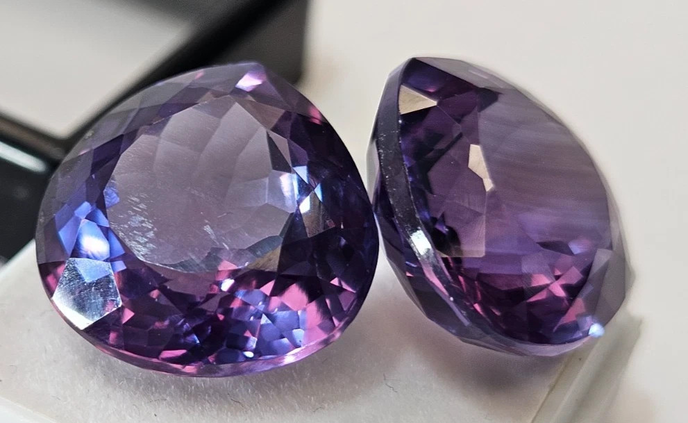 Colour Changing 38+ Ct Alexandrite Pear Cut Natural Pair Gemstone For Earrings