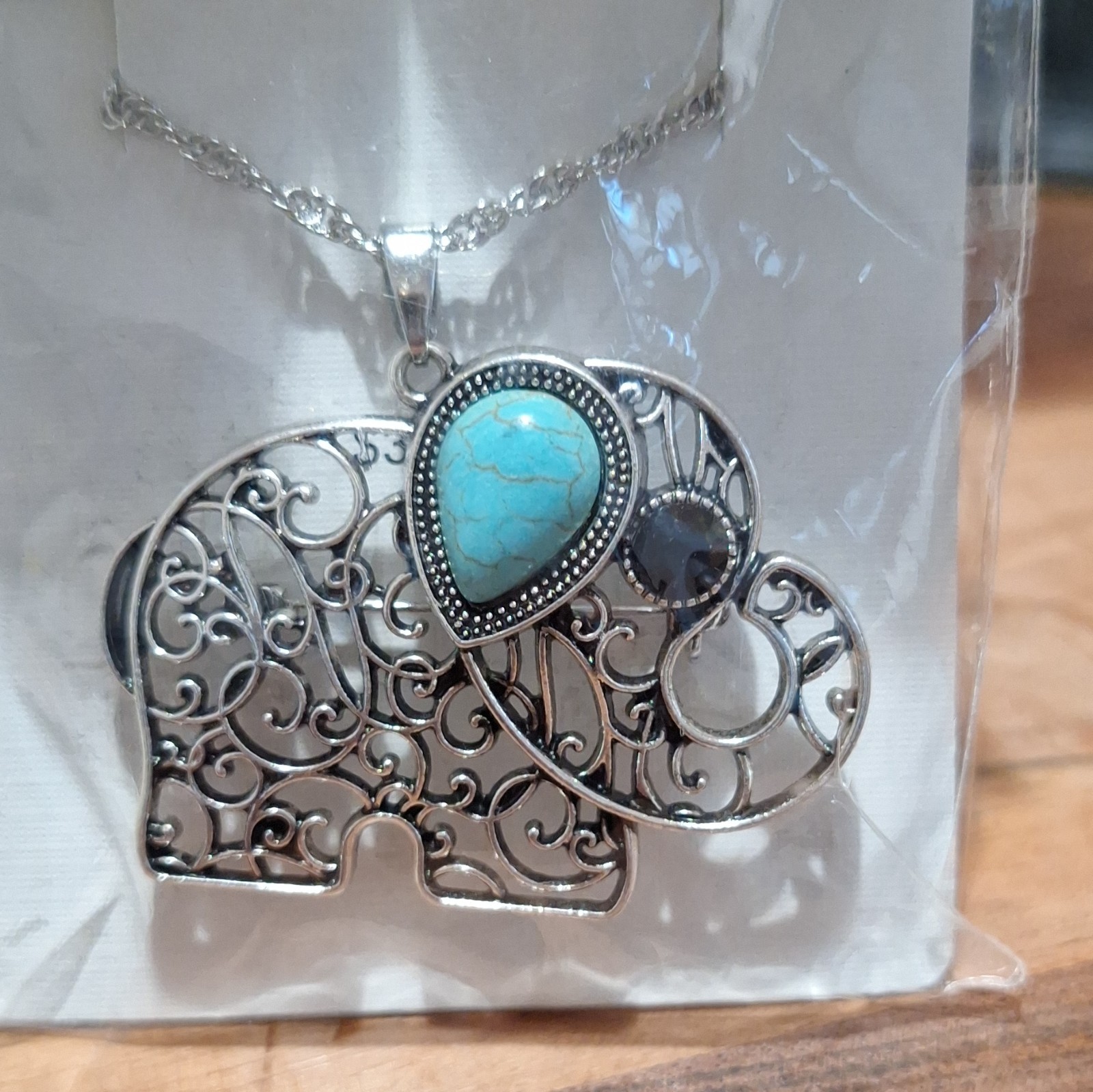 Toni Silver Tone Turquoise 10x14mm Elephant Charm Pendant Necklace Brooch