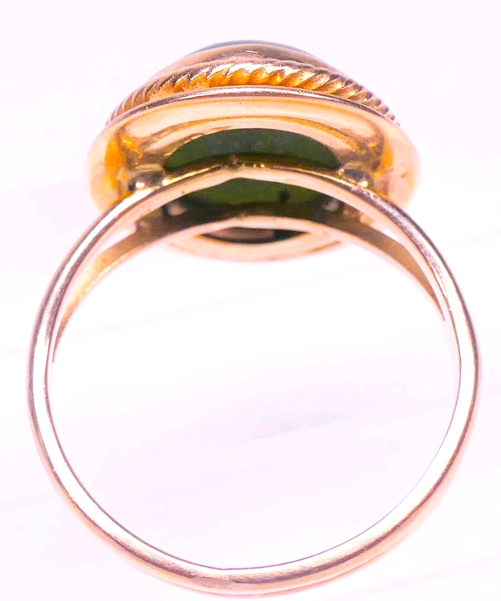14K Yellow Gold `13.3X9.7mm Oval Jade Cabochon Split Shank Ring Size 4.5 4.10g