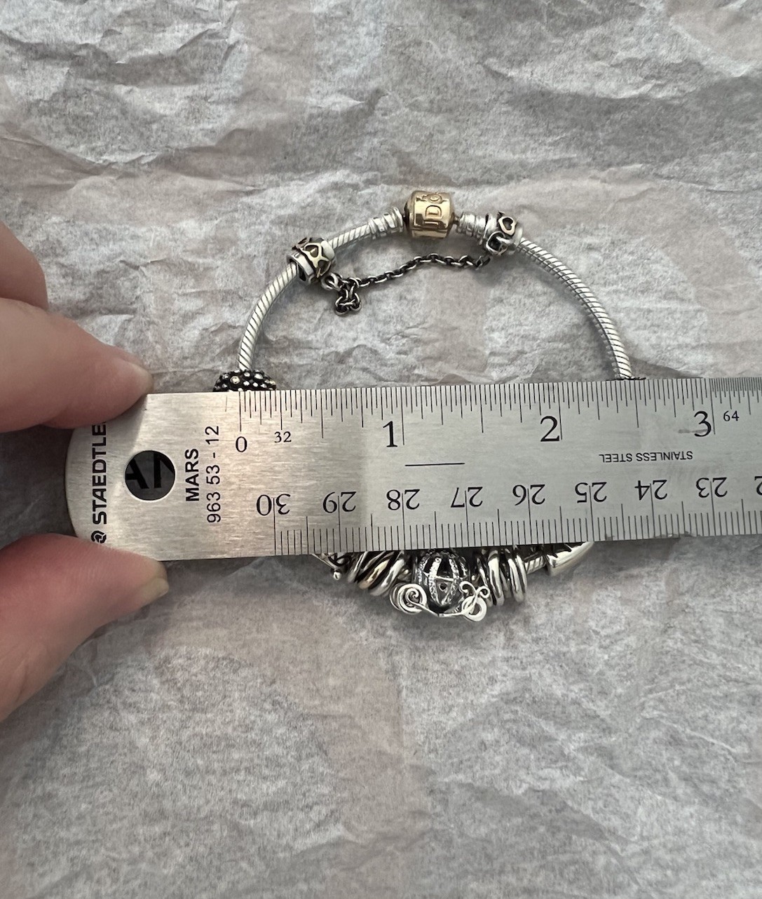 authentic pandora bracelet with charms – Retired – RARE – pre owned Two Tones