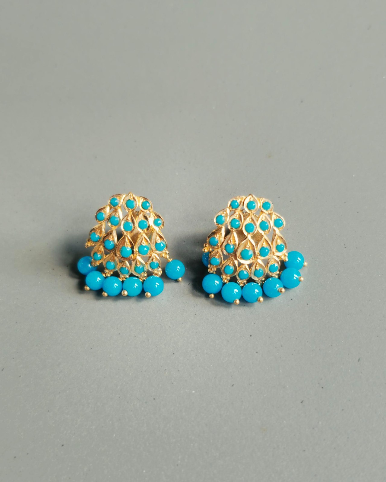 22k Gold and Turquoise Vintage Earrings – 9.5g -Preowned in Excellent Condtion
