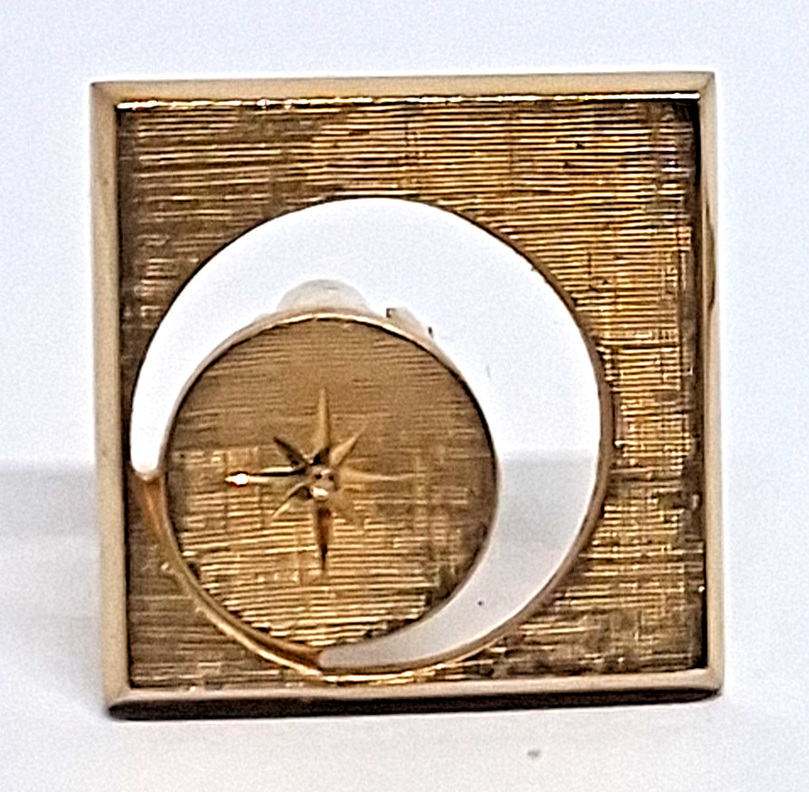Vintage Swank Gold Tone Square with Crescent Outline and Star Center Cufflinks