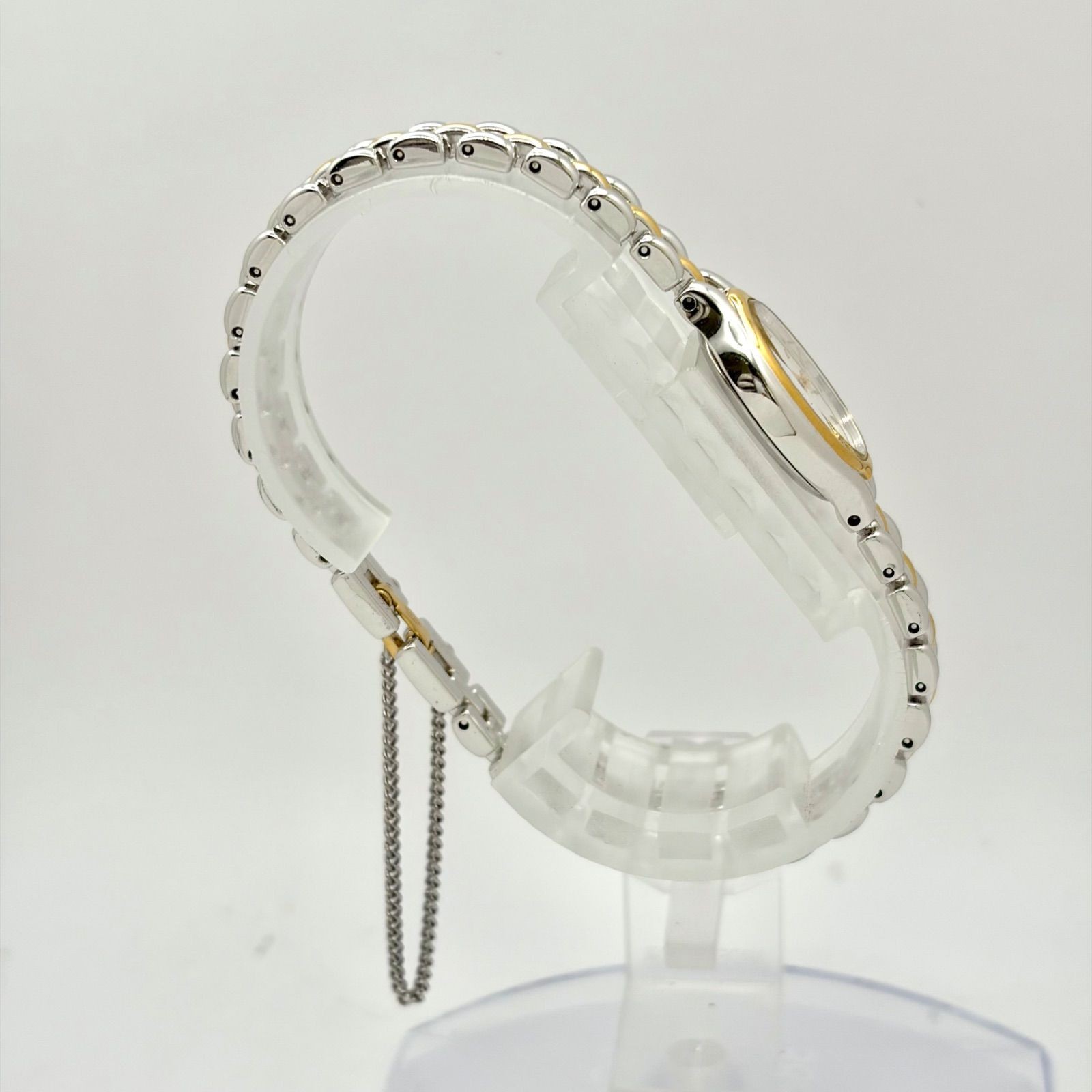 Good Condition New Battery SEIKO Ladies Wristwatch Oval 1F21 5A00 270098