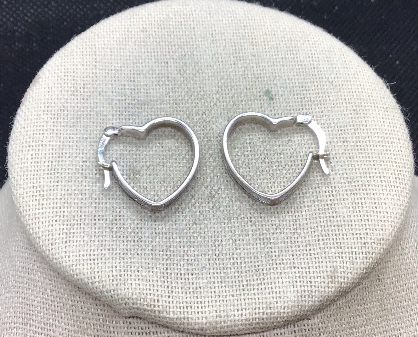 Vintage Sterling Silver 925 Heart Hoop Earrings 1″ Y1372