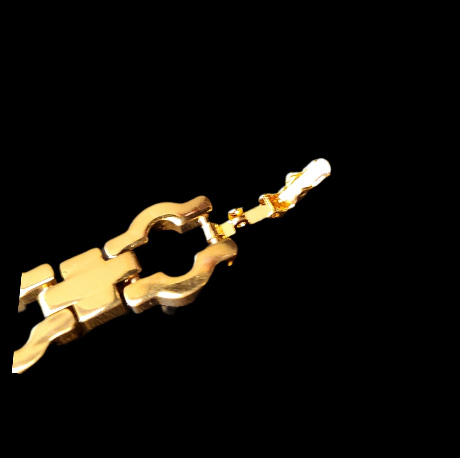 7.5″ PVD Gold Tone Cross Hidden Bar Link Bracelet with Fold over Link Clasp