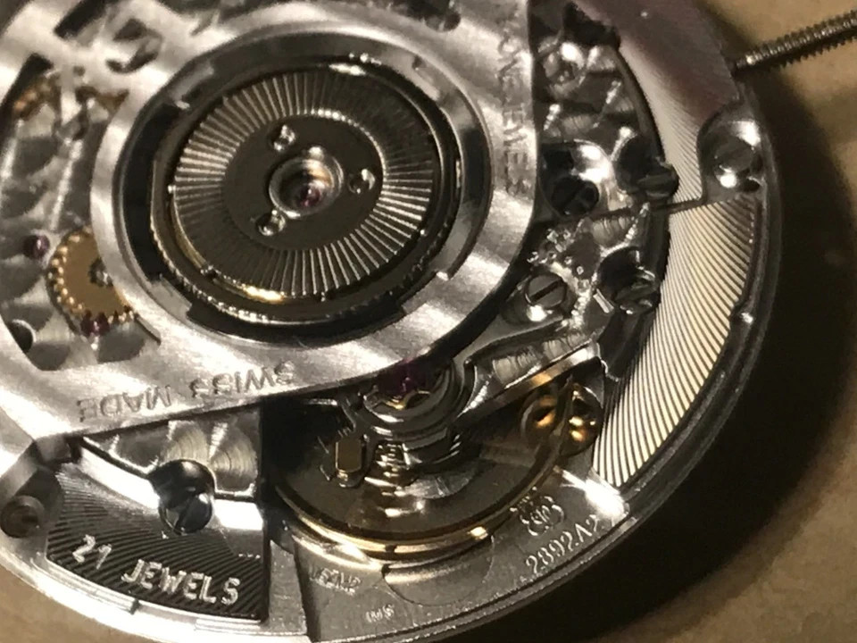 MOVEMENT AUTOMATIC ETA 2892-A2, TOP GRADE, DATE DISC