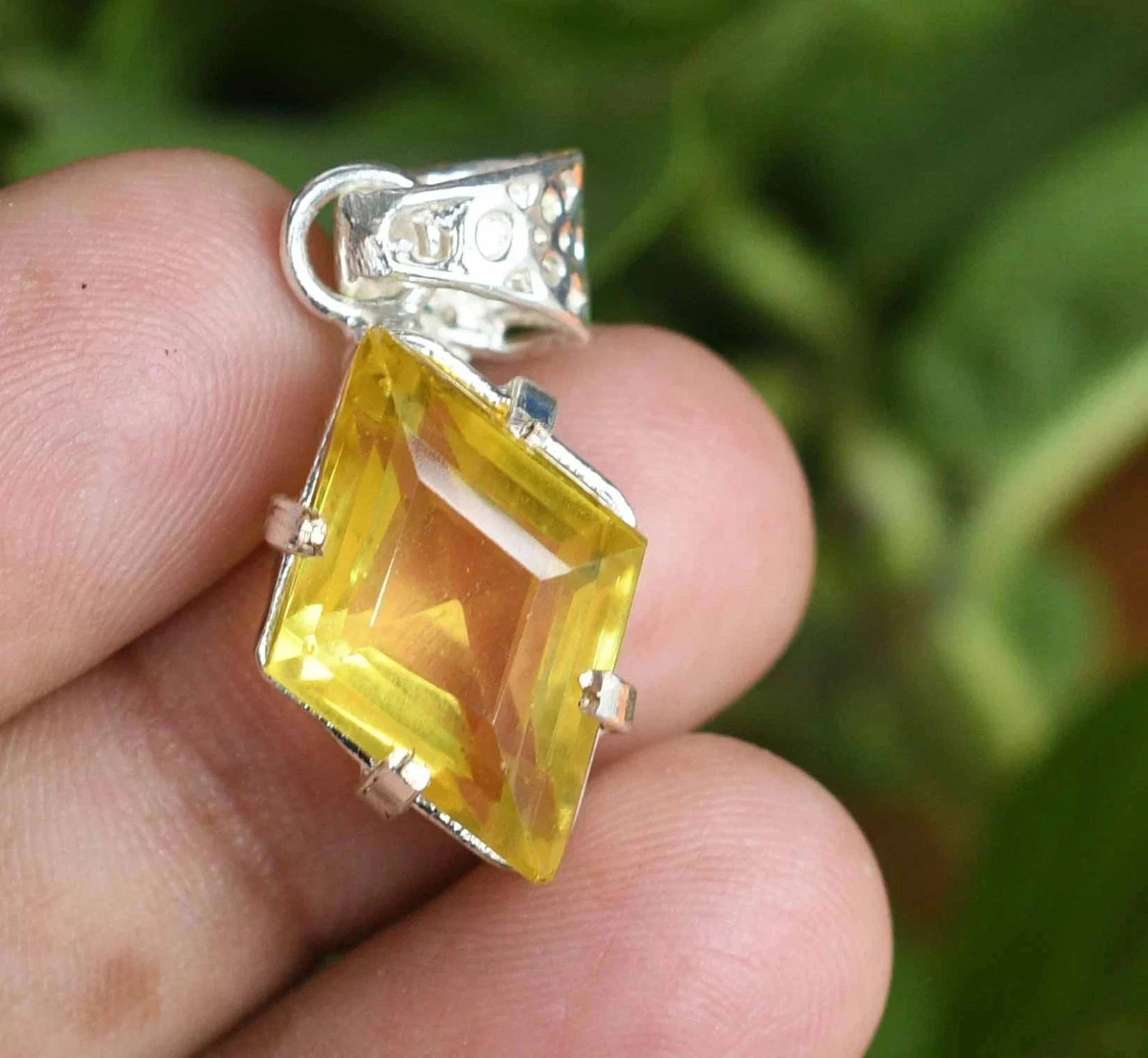 Natural Yellow Sapphire Fancy Cut 23 Ct 925 Solid Silver Pendant Gemstone