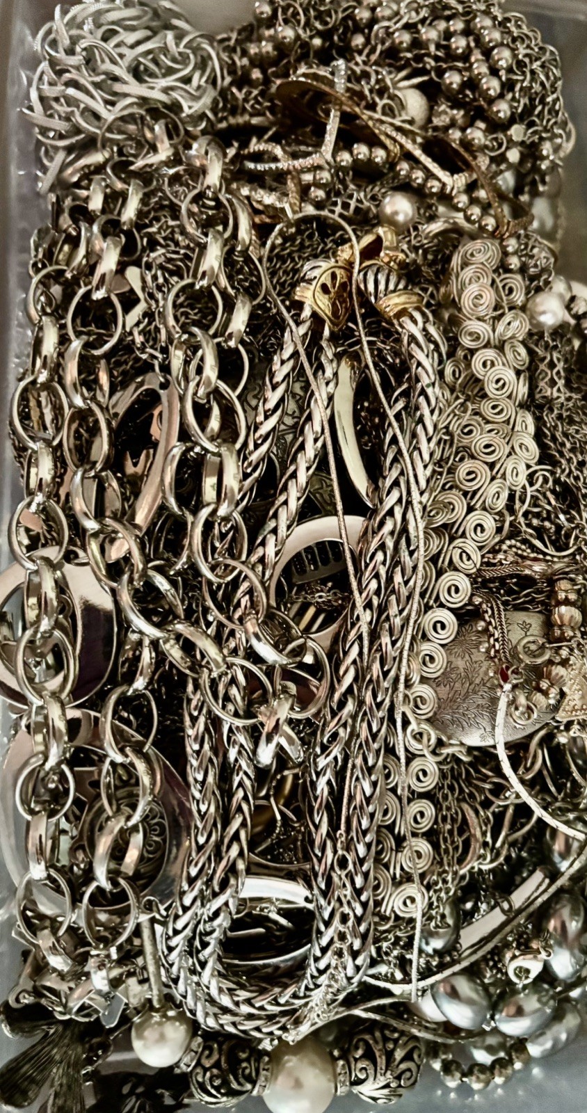 LARGE Flat Rate Box Filled w/ Pounds of Jewelry Mix – Hours of Fun!